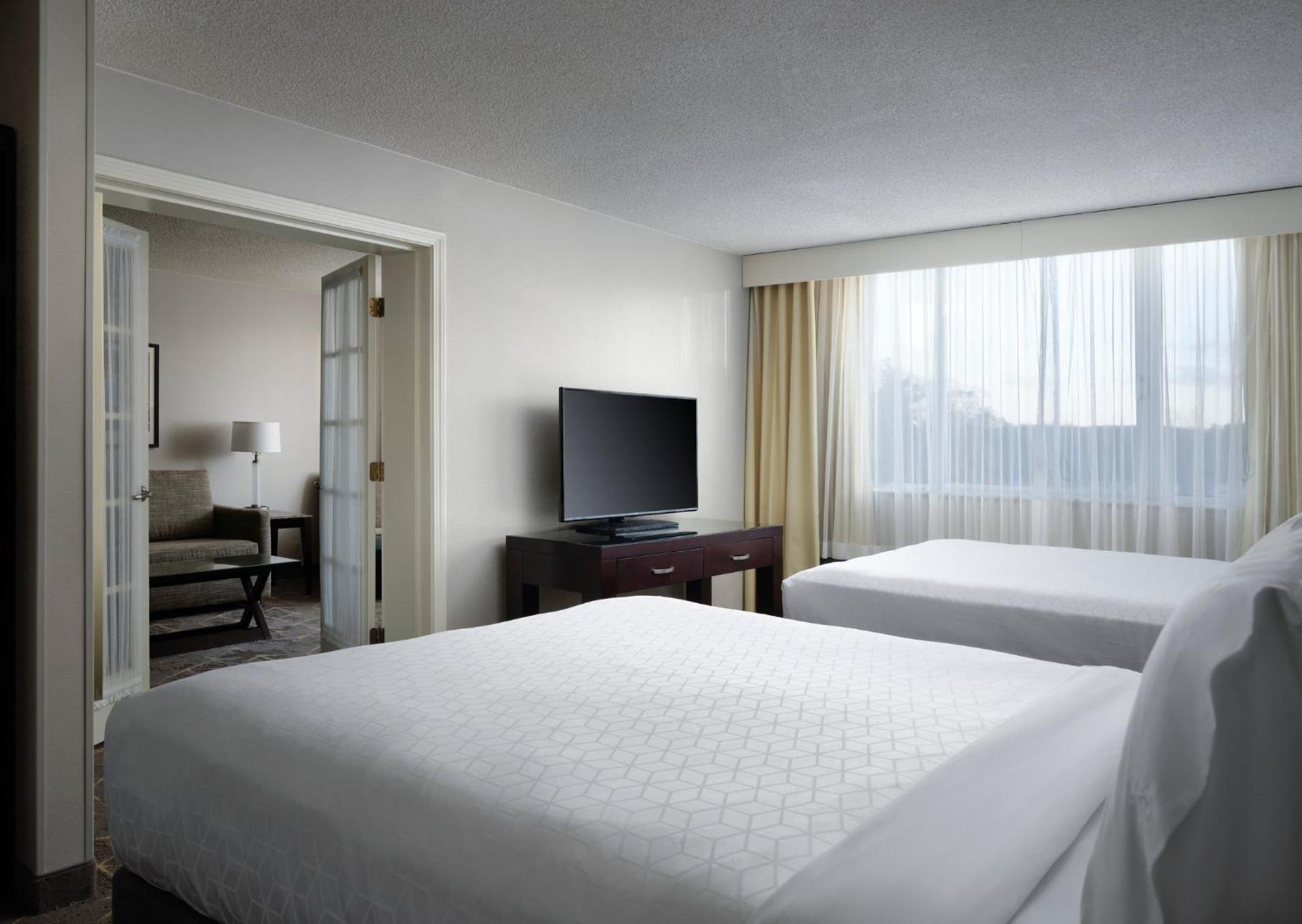 Holiday Inn & Suites Marlborough, An Ihg Hotel Exterior foto