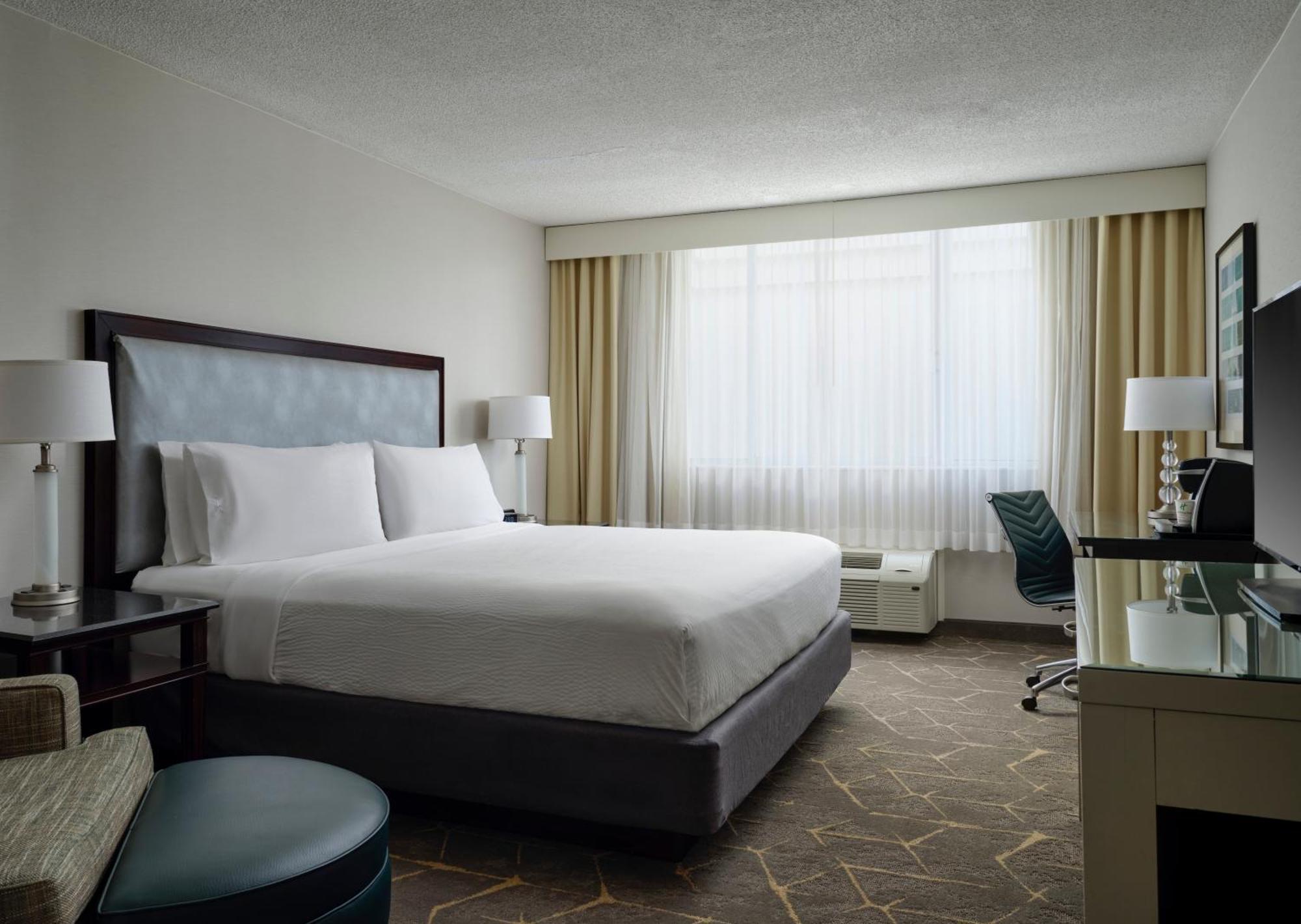 Holiday Inn & Suites Marlborough, An Ihg Hotel Exterior foto