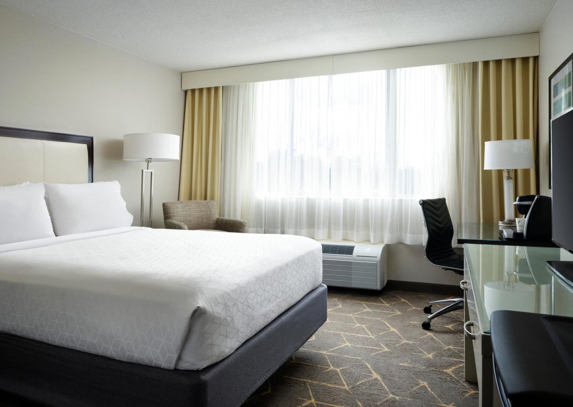 Holiday Inn & Suites Marlborough, An Ihg Hotel Exterior foto
